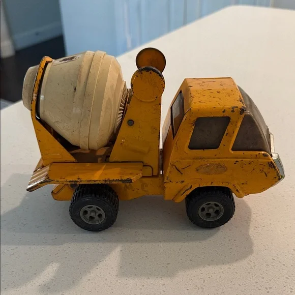 Vintage Tonka Yellow Cement Mixer Truck - Picture 3 of 6